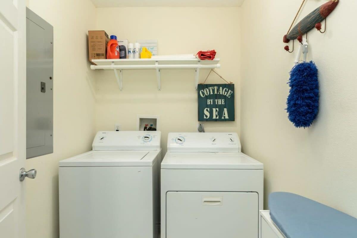 Casa de las Olas - Huge Fenced Yard, Massive Outdoor Shower, Great Breezes From Deck! Surfside Beach Buitenkant foto